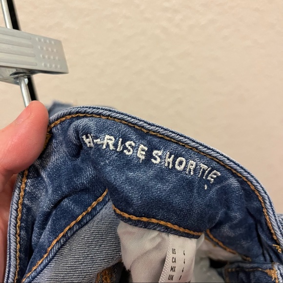 American Eagle Next Level Stretch Hi Rise Shortie Jean Shorts Womens Size 4 - Picture 9 of 11